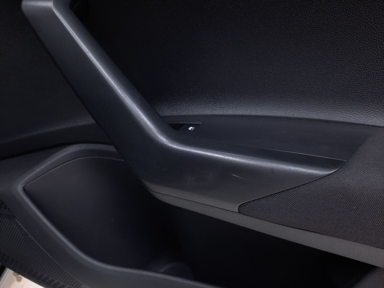 Volkswagen Polo — photo 10