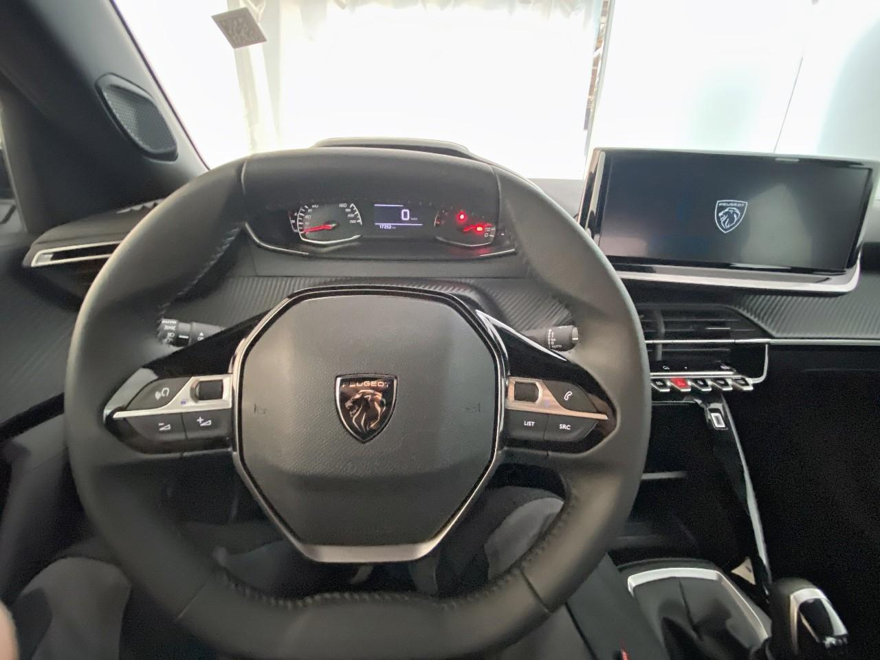 Peugeot 2008 100 s&s bvm6 style — photo 12