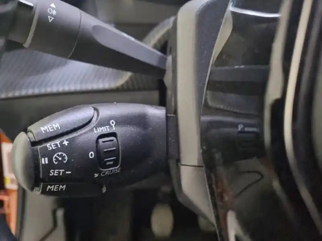 Peugeot 2008 puretech 130 s&amp;s bvm6 — photo 48