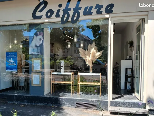 Salon de coiffure à vendre