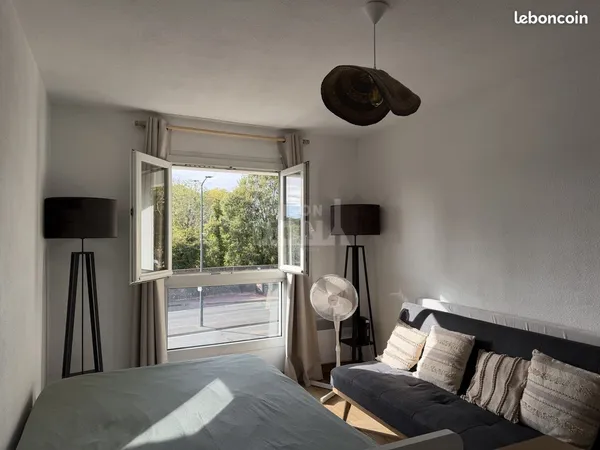 Studio 1 pièce 21 m²