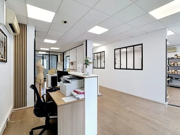 Local commercial 189 m²