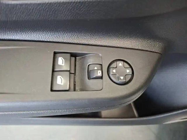Opel Corsa 1.5 diesel 100 ch bvm6 — photo 54