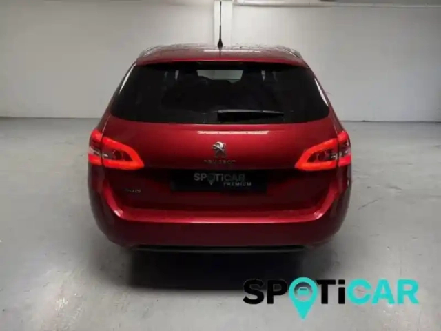 Peugeot 308 sw 1.2 puretech 130ch e6.c s&amp;s allure eat8 — photo 5