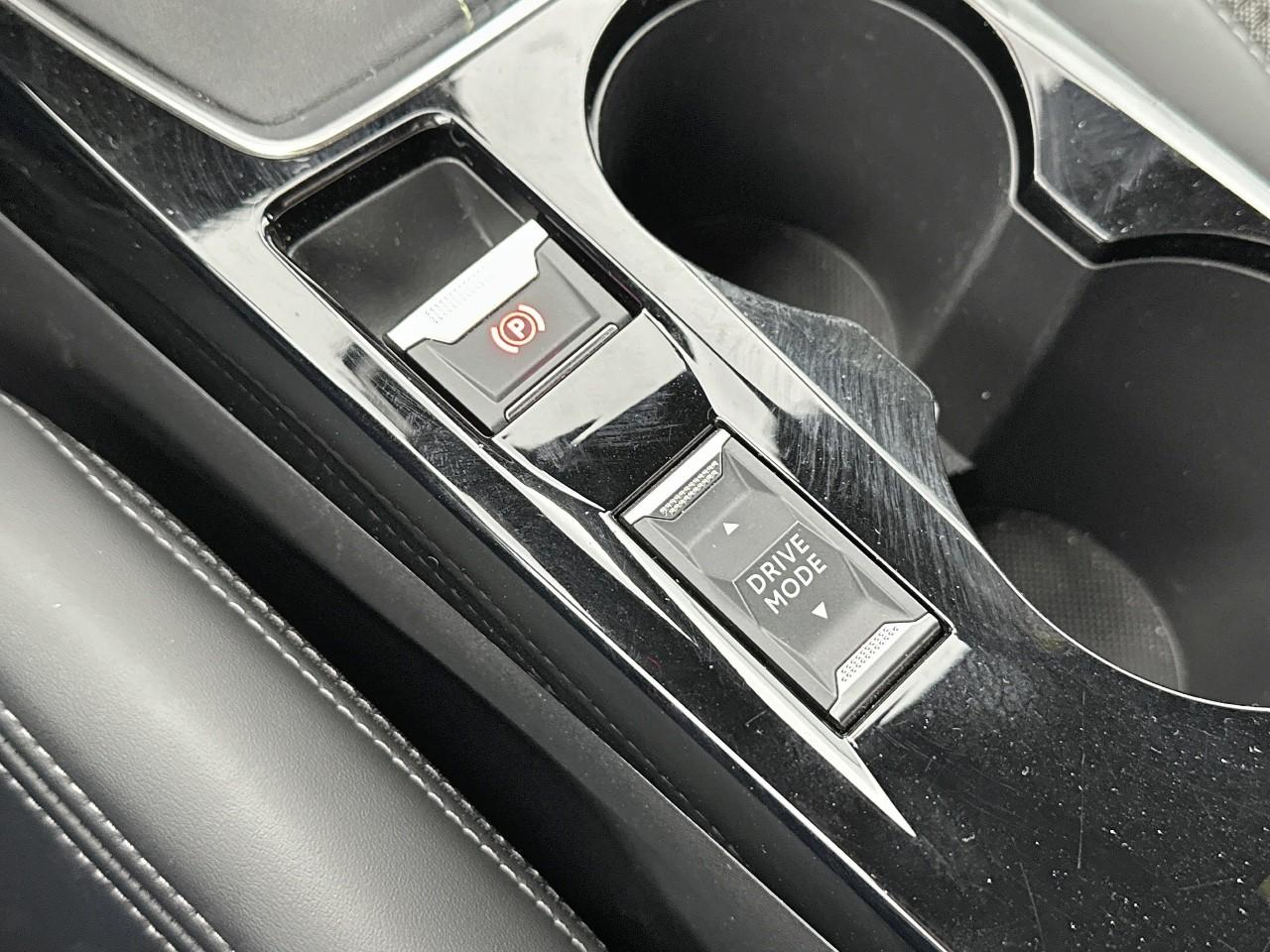 Peugeot 2008 puretech 130 s&s bvm6 gt — photo 32