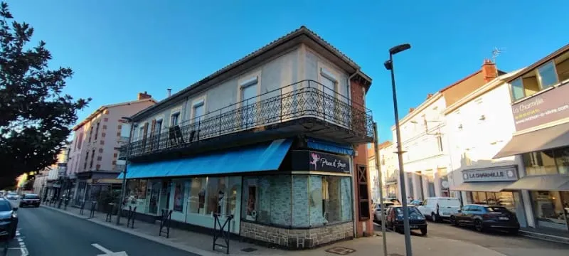 Photo 3