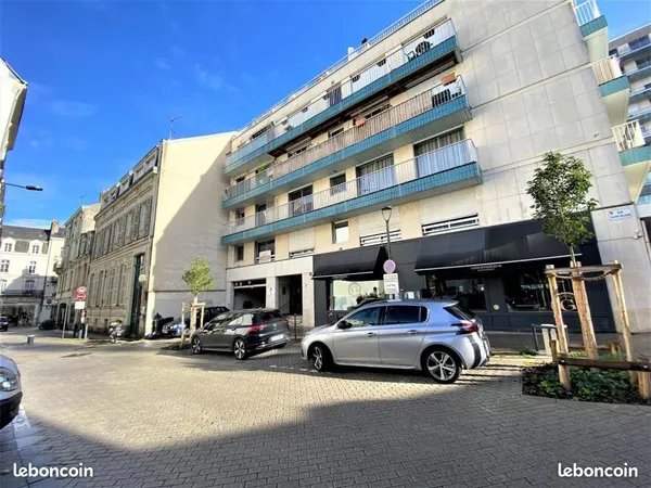 PARKING - ANGERS HYPER CENTRE ( boulevard Foch - Rue d'Alsace - Mairie)