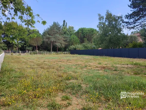 Terrain 1003 m²
