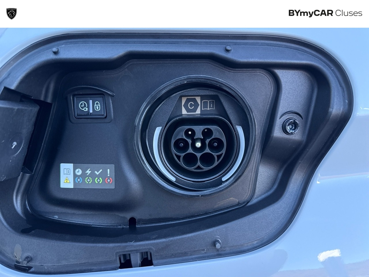Peugeot 308 Plug-in Hybrid 195 ch e-DCS7 — photo 20