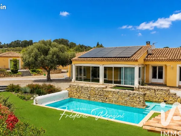 Villa 9 pièces 200 m²