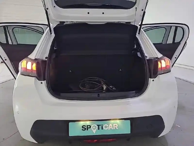 Peugeot 208 electrique 50 kwh 136ch — photo 74