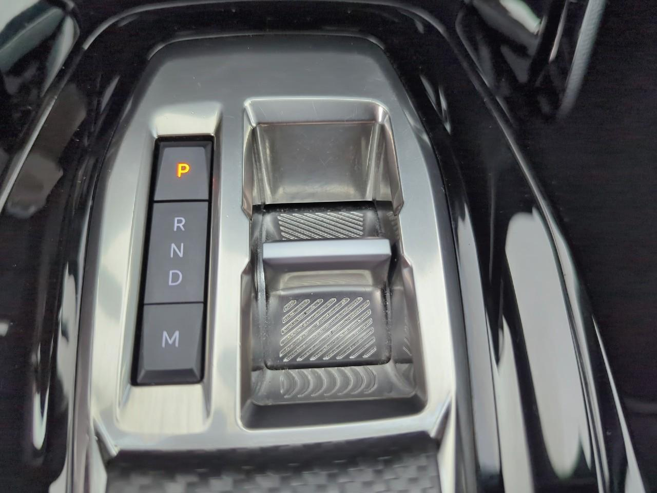 Peugeot 2008 bluehdi 130 s&s eat8 allure — photo 20