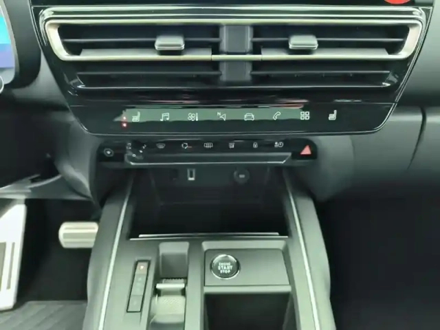 Citroën C5 Aircross hybride rechargeable 225 e-eat8 shine pack — photo 13