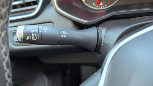 Renault Clio 1.0 TCe 100 - Zen – 2019 – 103769 km – Essence – Boîte Manuelle — photo 7
