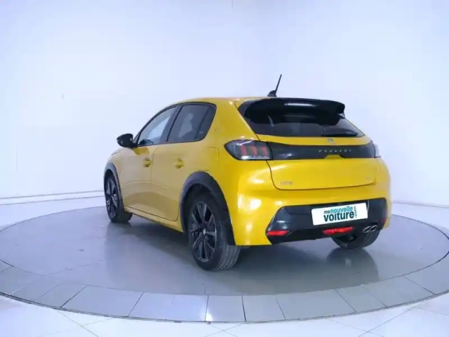 Peugeot 208 puretech 130 s&amp;s eat8 — photo 39