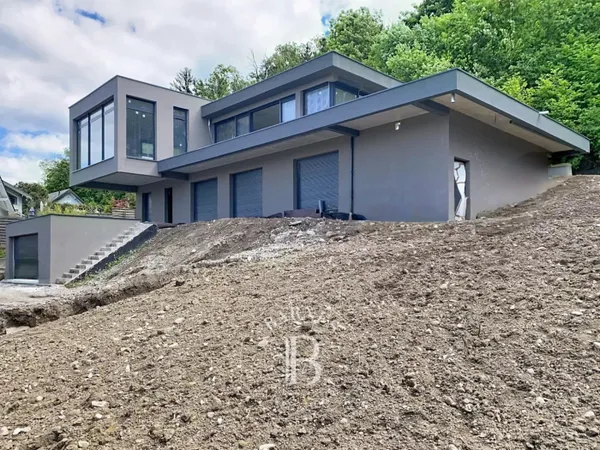 Publier - Maison contemporaine en cours de construction - 4 cham