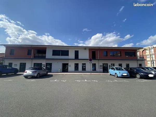 Local commercial 61 m²