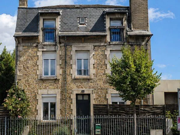 Immeuble 209 m²