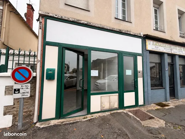 Local commercial de 20,5 m² - laval