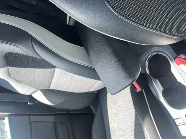 Renault Captur blue dci 95 — photo 48