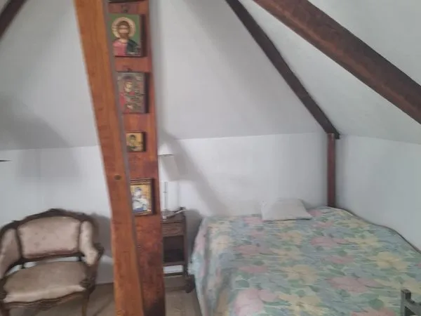 Location de Chambre et salle d'eau privative
