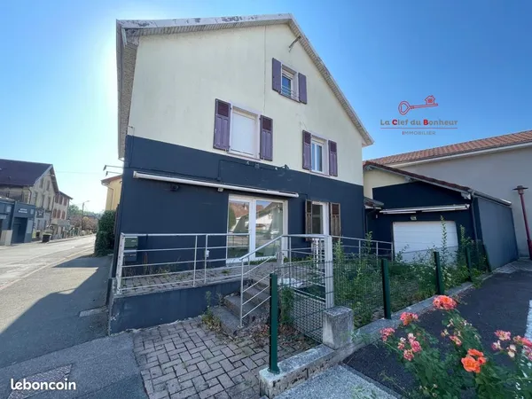 Local professionnel 2 pièces 76 m²