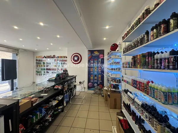 À VENDRE Fonds de commerce-MAGASIN DE CIGARETTES ÉLECTRONIQUES Le Grau Du Roi 30 m2