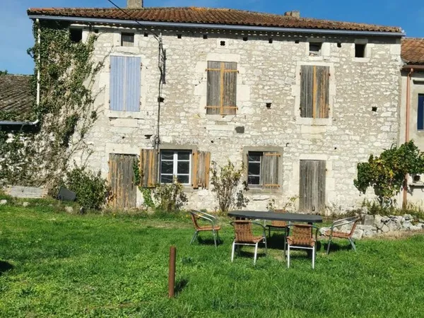 Maison dans petit hameau