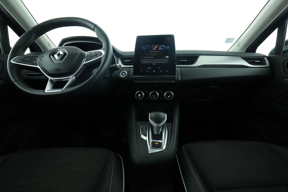 Renault Captur 1.6 E-Tech Plug-in Intens — photo 11
