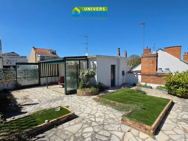 Maison 9 pièces 260 m²