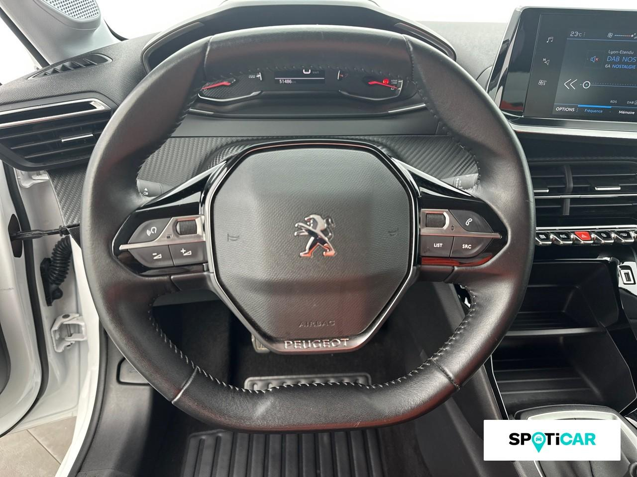 Peugeot 208 1.2 puretech 100ch s&s style 118g — photo 12