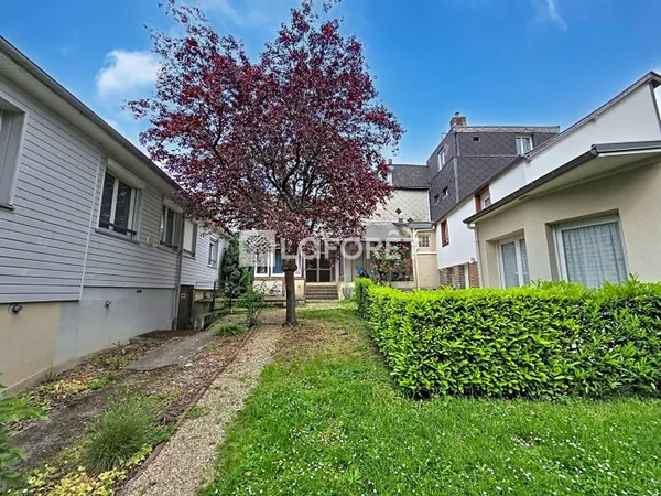 Immeuble 244 m²