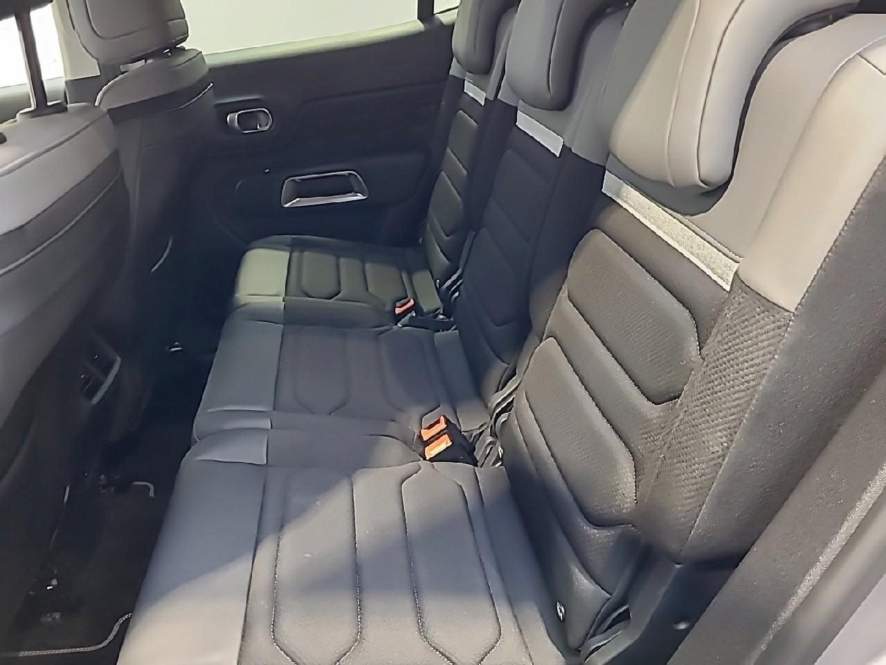 Citroën C5 Aircross hybride rechargeable 225 e-eat8 c-series — photo 13