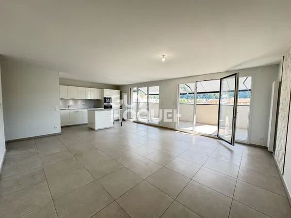 Appartement d'exception - Dernier étage avec terrasse - Bourgoin-Jallieu