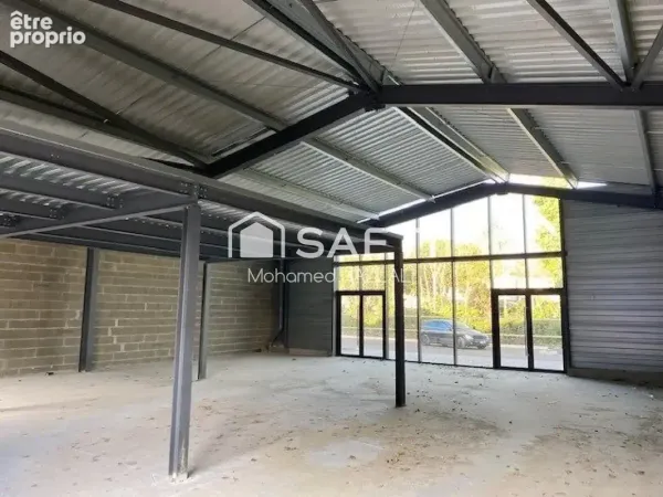 Commerce 2 pièces 310 m²