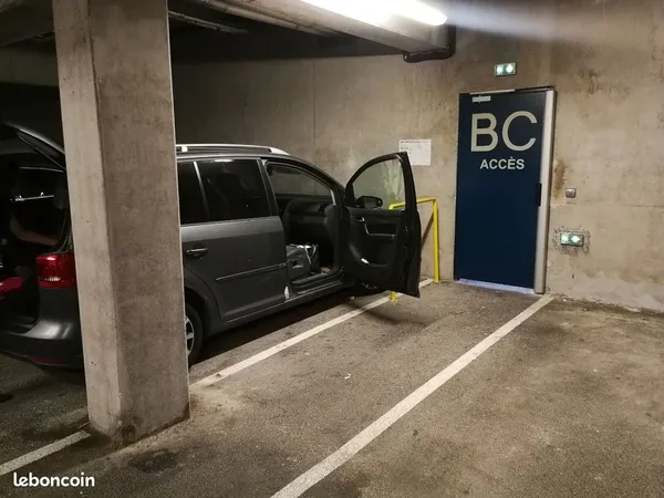 Parking couvert
