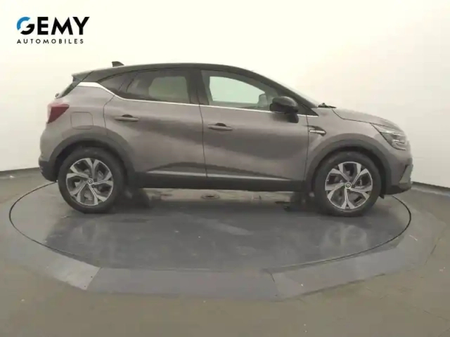 Renault Captur tce 140 edc - 21b — photo 4