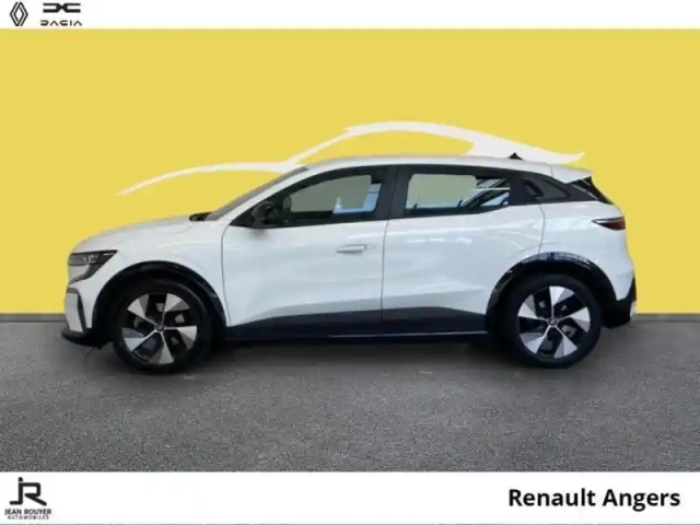 Renault Megane e-tech electric ev40 130ch equilibre standard charge — photo 10