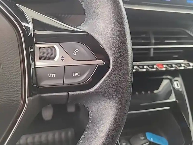 Peugeot 208 puretech 100 s&amp;s bvm6 — photo 21