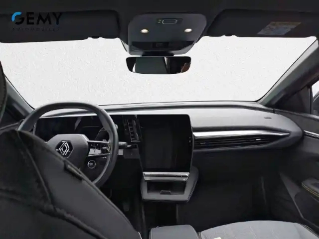 Renault Megane e-tech ev60 220 ch super charge — photo 8