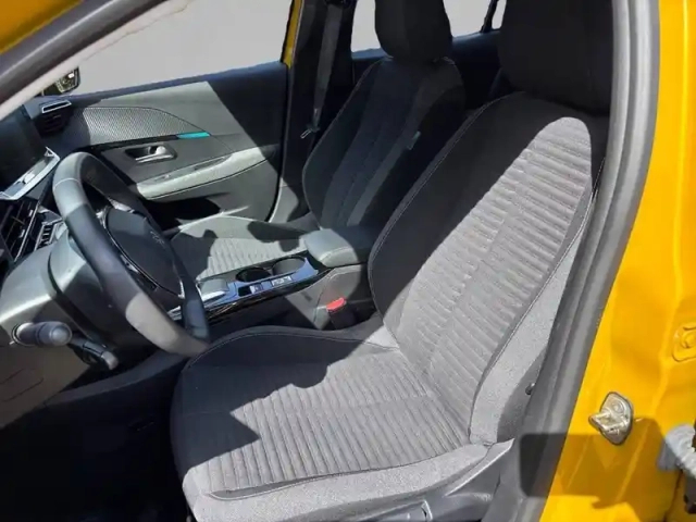 Peugeot 208 electrique 50 kwh 136ch — photo 11