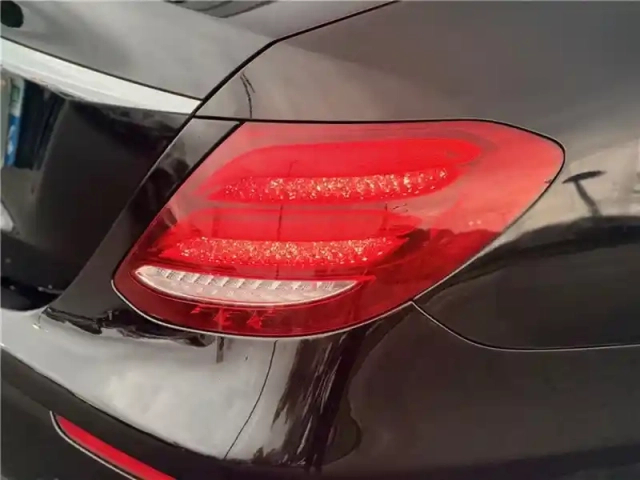 Mercedes Classe E 200 d 9g-tronic — photo 30