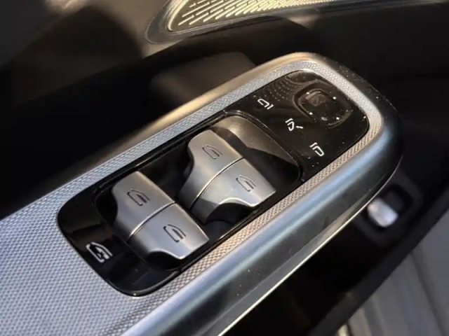 Mercedes Classe E break 300 hybrid eq amg line — photo 14