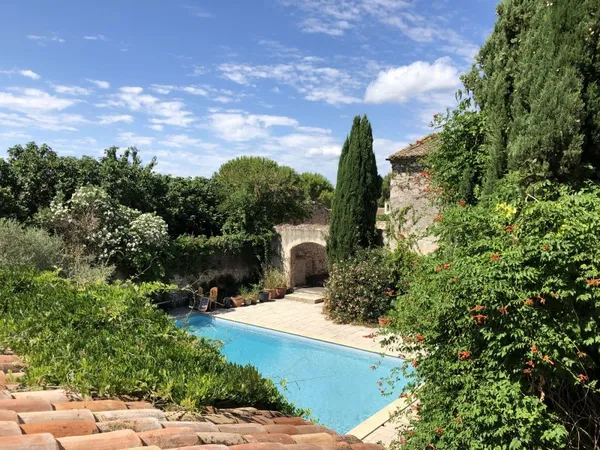 Vends mas traditionnel - 350m²