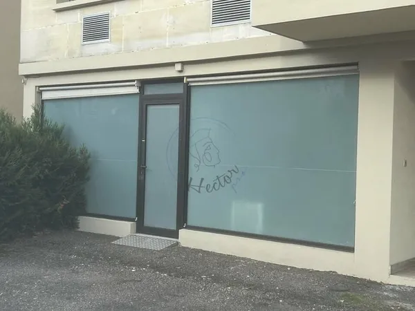 LOCAL COMMERCIAL à louer