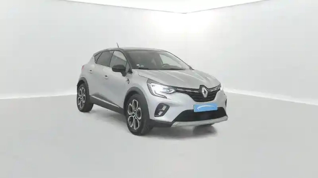 Renault Captur e-tech plug-in 160 - 21 — photo 17