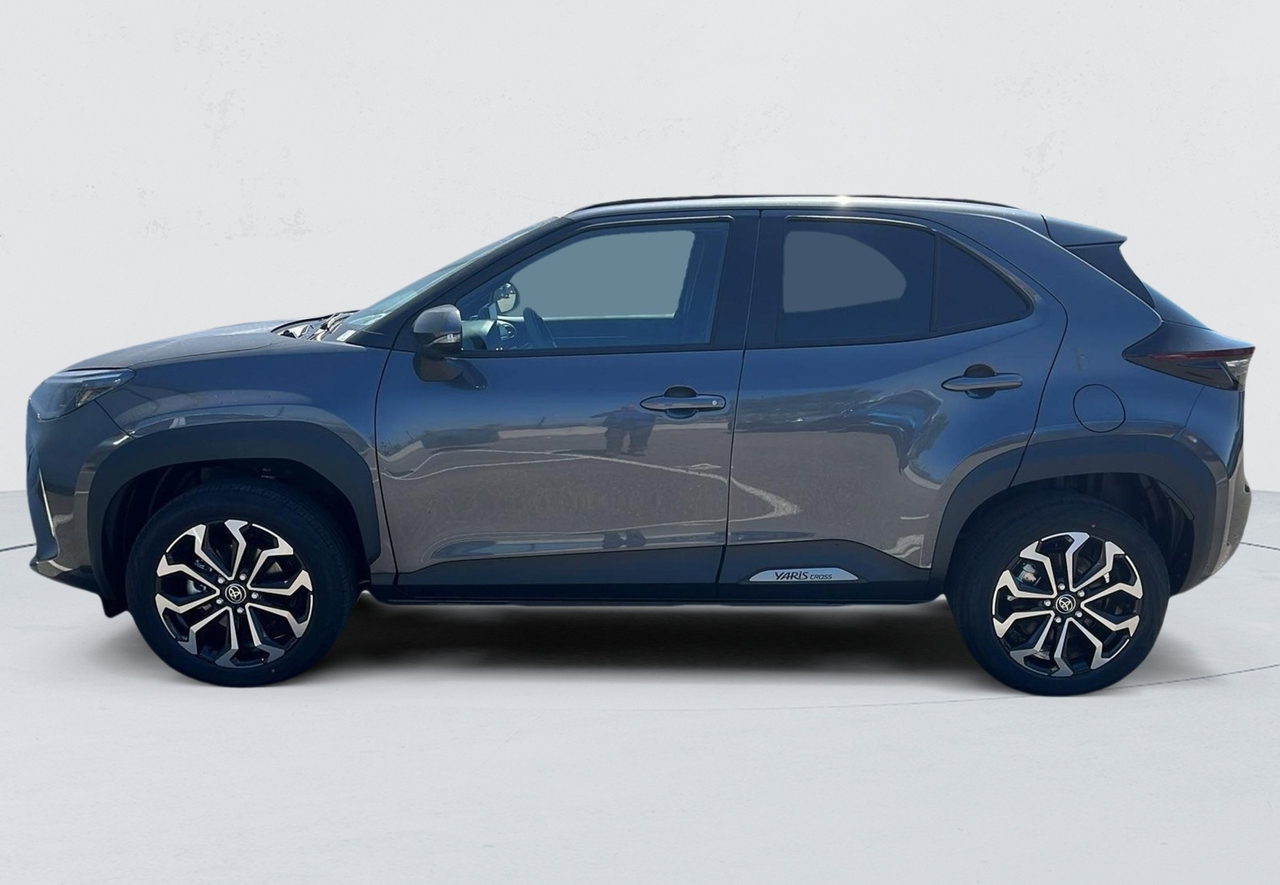 Toyota YARIS CROSS — photo 2
