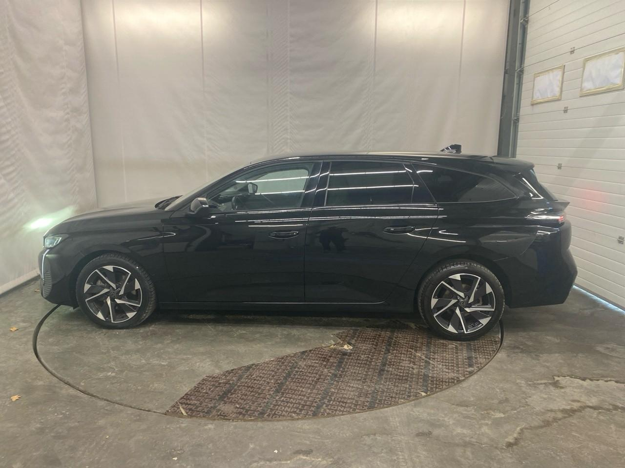 Peugeot 308 sw bluehdi 130ch s&s eat8 allure pack — photo 2