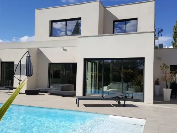villa archit160M² + garage piscine calme jardin ss vis a vis