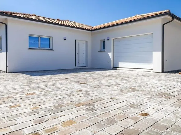 Villa 4 pièces 85 m²